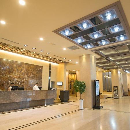 Hotel International Changwon Exteriör bild