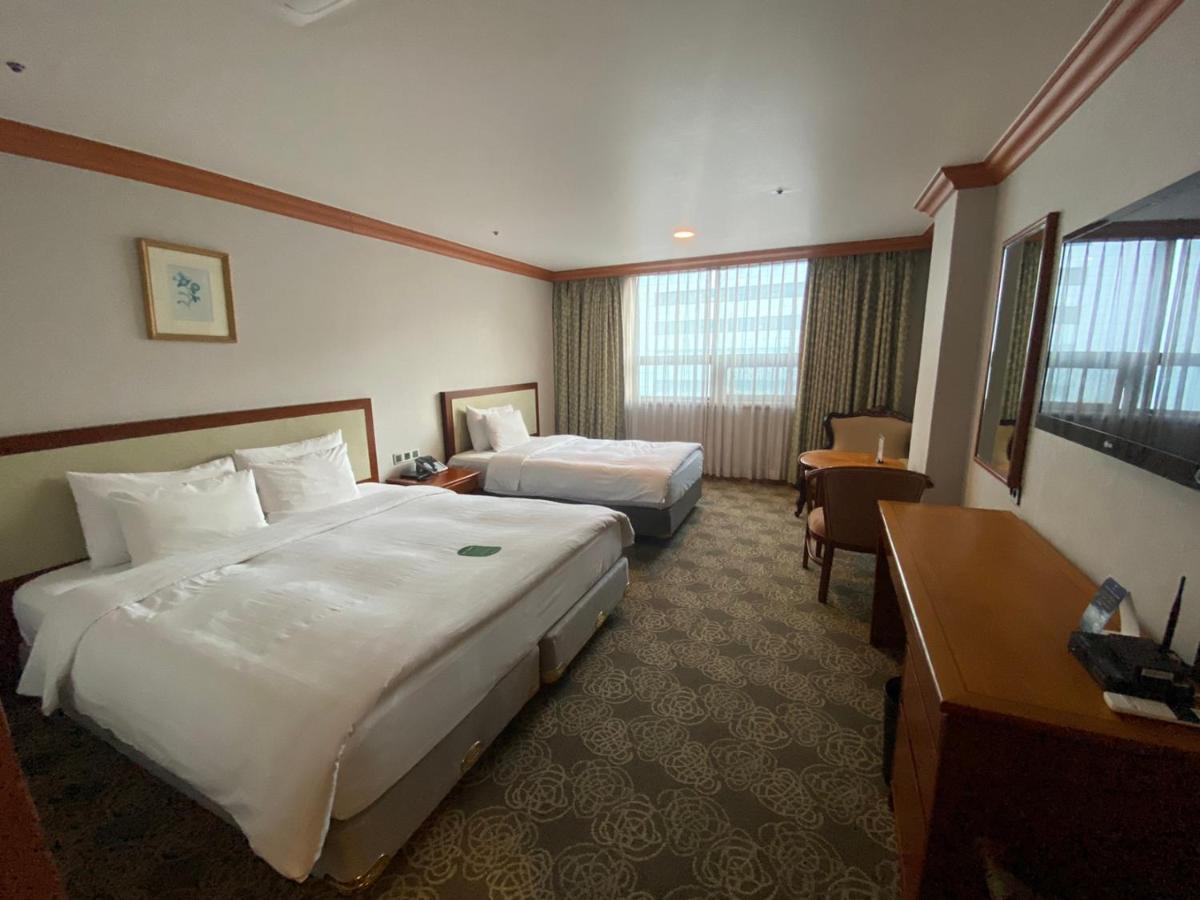 Hotel International Changwon Exteriör bild