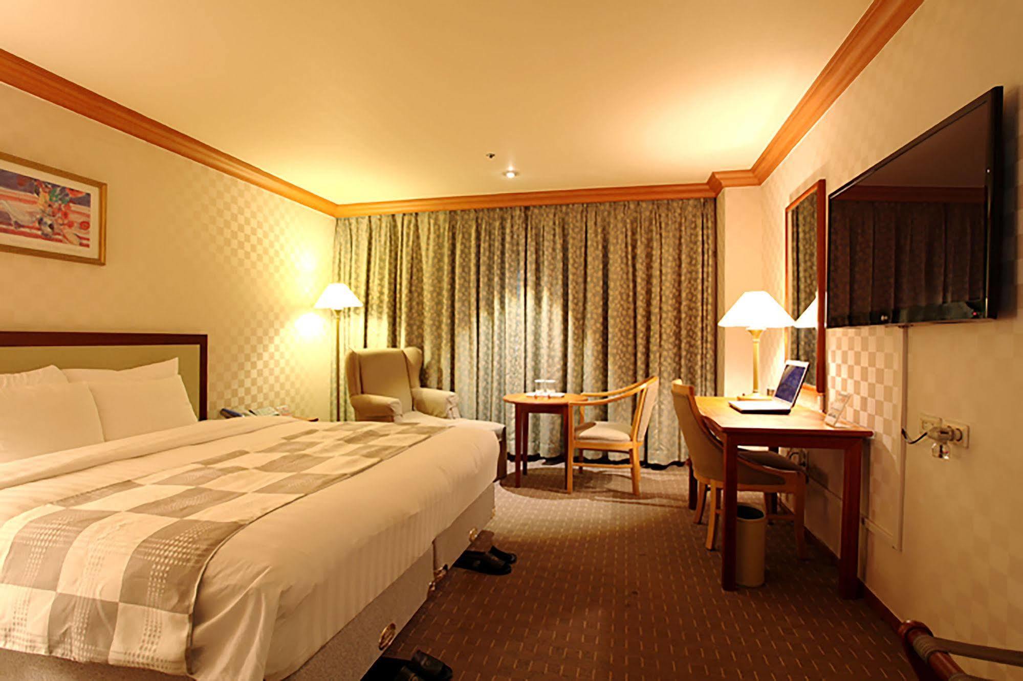 Hotel International Changwon Exteriör bild