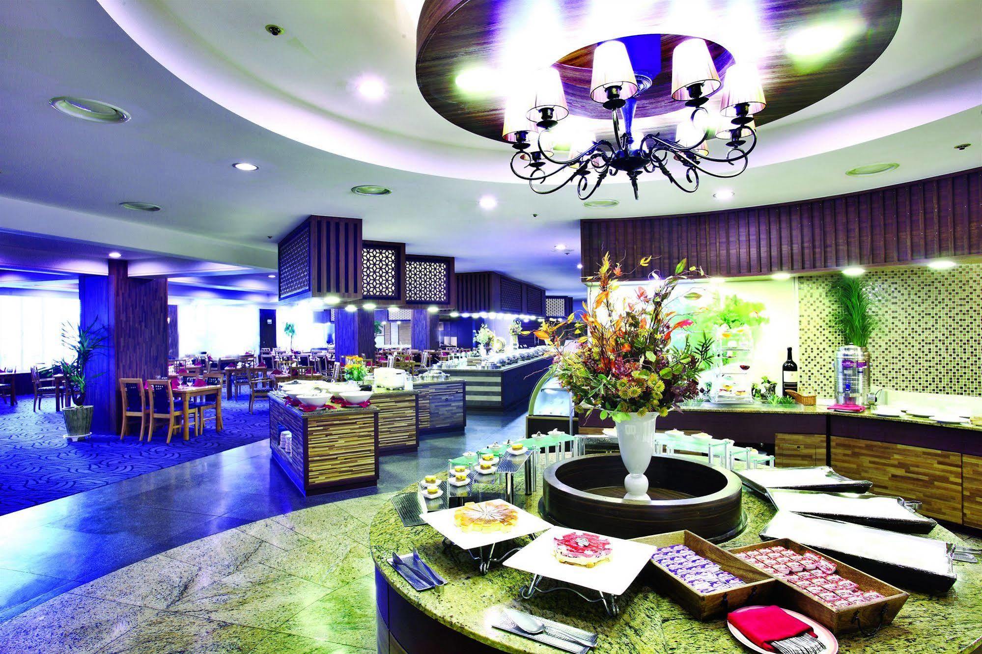 Hotel International Changwon Exteriör bild