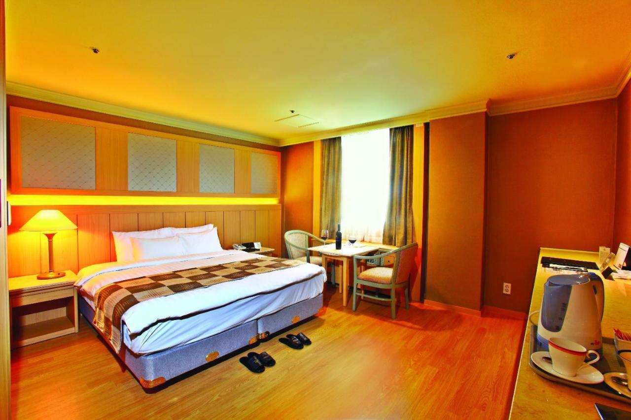 Hotel International Changwon Exteriör bild